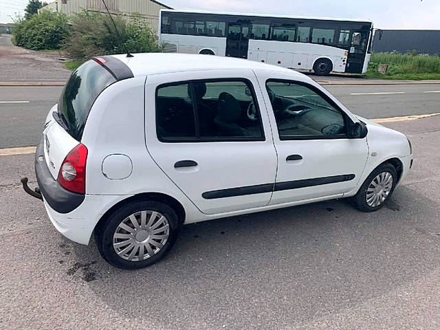 RENAULT CLIO II 2004
