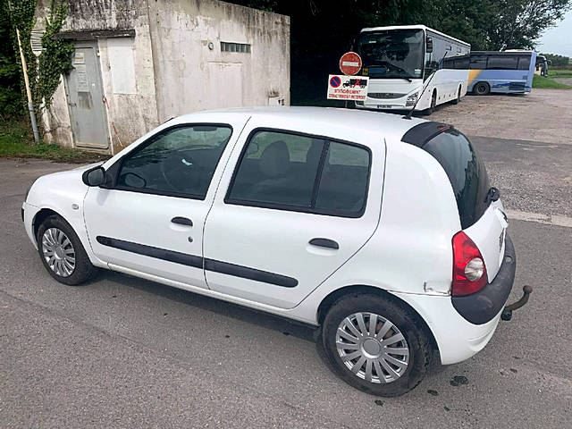 RENAULT CLIO II 2004